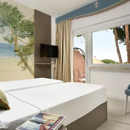 Golf Hotel 4*